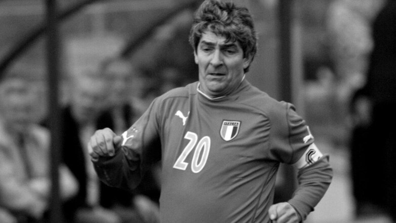 Умер знаменитый итальянский футболист Паоло Росси