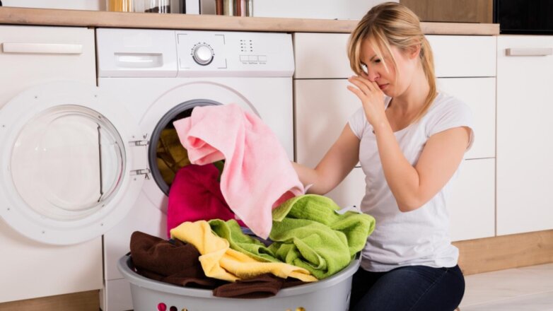 Назван самый правильный способ почистить стиральную машину