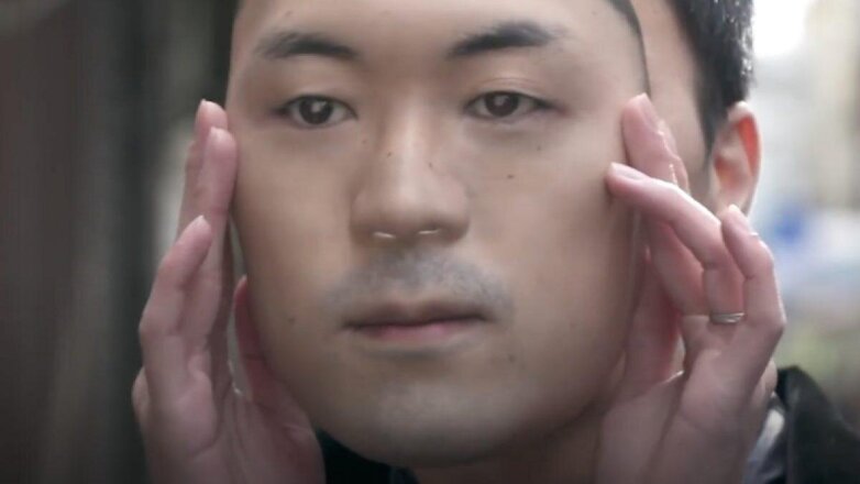 В Японии создали реалистичную маску, позволяющую носить чужое «лицо»