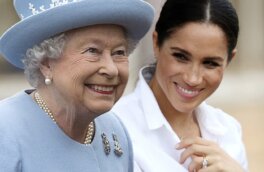 О неожиданных шутках Елизаветы II вспомнили в Англии