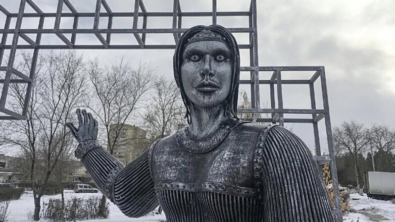 В Нововоронеже демонтируют испугавший жителей памятник Аленке