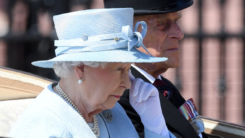 Королева Великобритания Елизавета II и герцог Эдинбургский Филипп