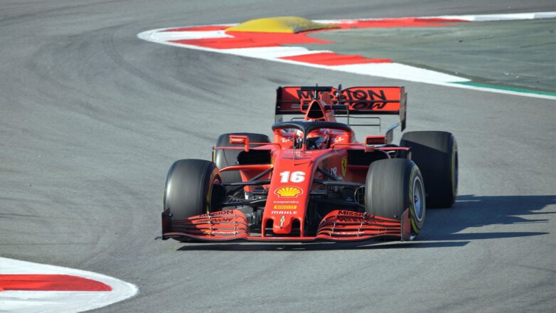 Болиды Ferrari будет испытывать российский гонщик