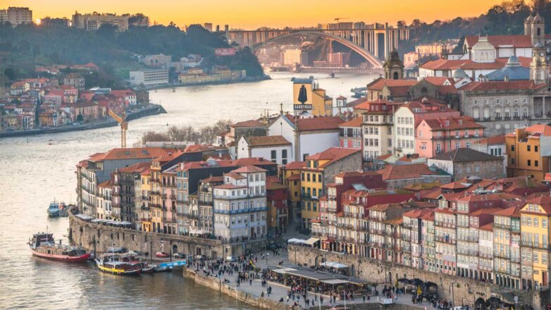 Португалия прекращает выдачу “золотых виз“