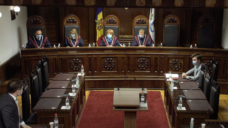 В Молдавии признали оппозиционную партию вне закона
