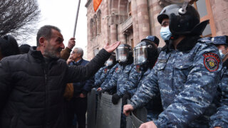 Армянская оппозиция анонсировала бессрочную акцию протеста