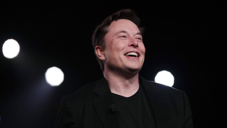 Илон Маск назначил себя "технокоролем" в Tesla