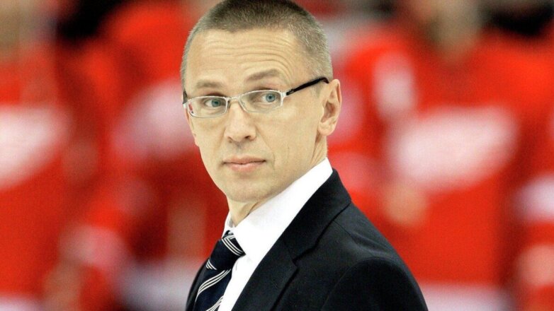 Федерация хоккея определила судьбу главного тренера "молодежки" Ларионова