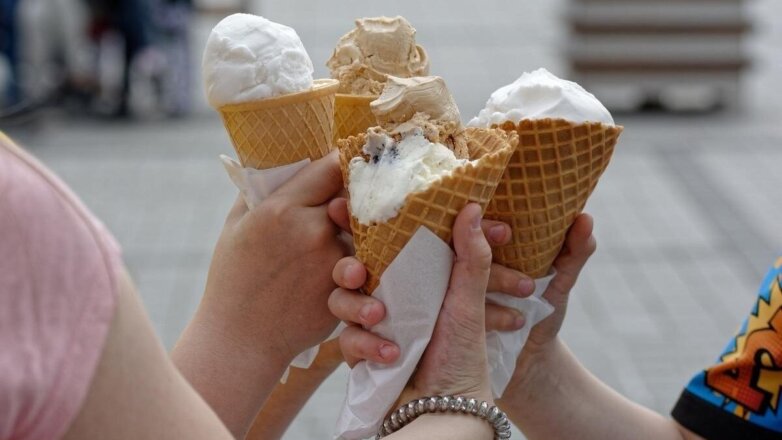 Диетолог Елена Щетинина назвала самое полезное мороженое