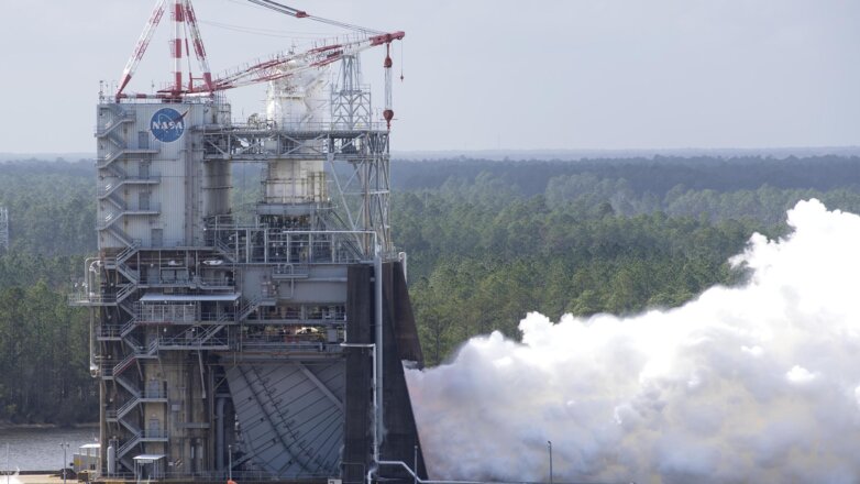 испытания ракетного двигателя NASA