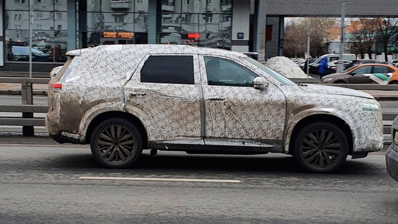 Новый Nissan Pathfinder заметили в Москве