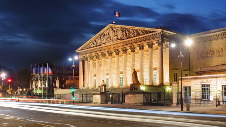 Во Франции приняли проект закона о защите республиканских ценностей