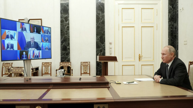 Путин обсудил с членами Совбеза ситуацию в Нагорном Карабахе