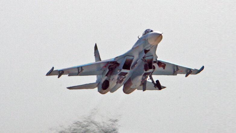 Су-27 Балтийского флота провели учебные бои с самолетами Су-30
