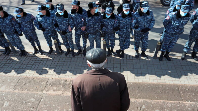 Армения полиция протесты митинг оппозиция