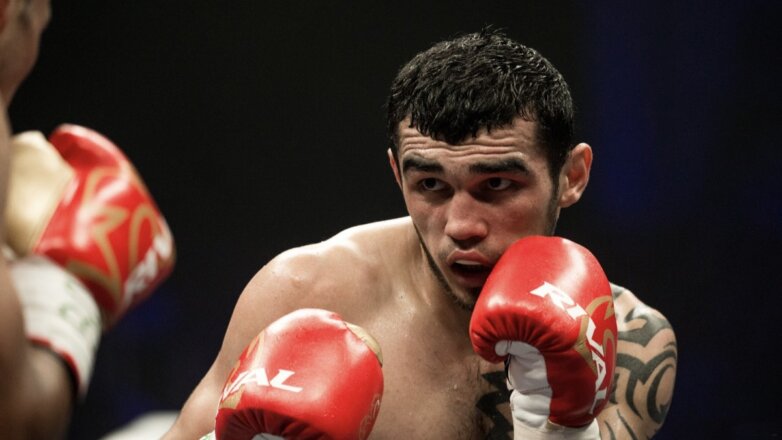 Таджикский боксер Рахимов уступил Кордине и лишился титула IBF