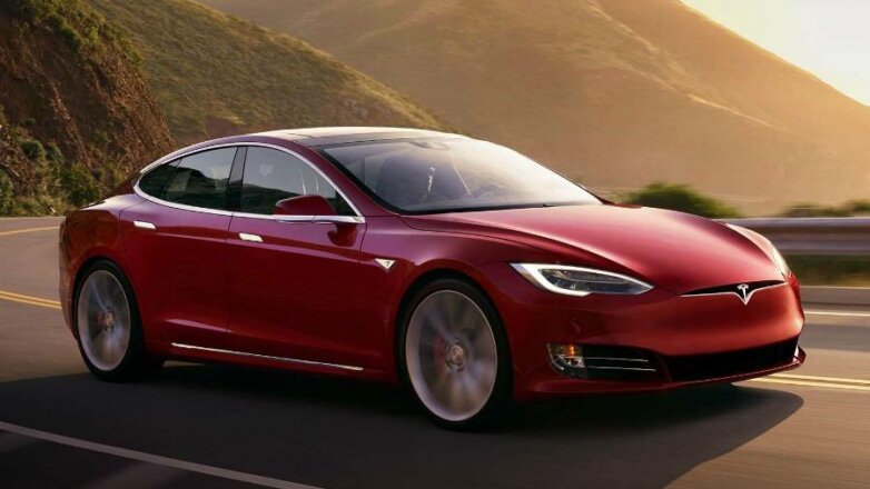 Китайский электромобиль Tesla предложили продавать по всему миру