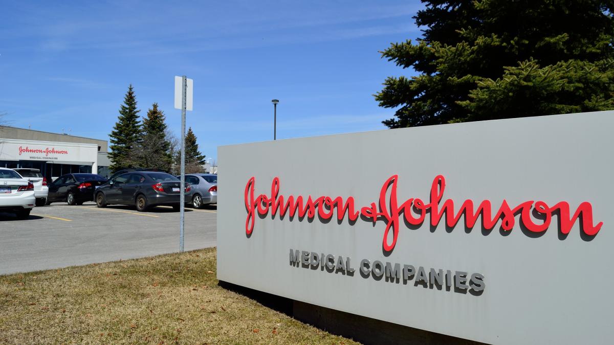 В СШA запретили использовать 60 млн доз вакцины Johnson & Johnson