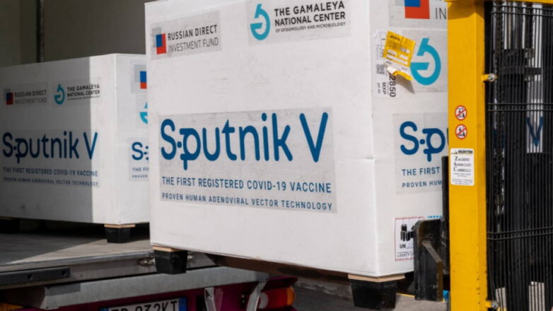 Вакцина от коронавируса Спутник V упакованная для экспорта