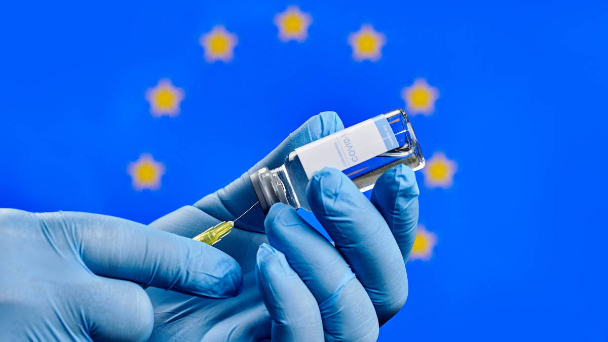 ЕК ответила на претензии по распределению вакцин от коронавируса в Евросоюзе