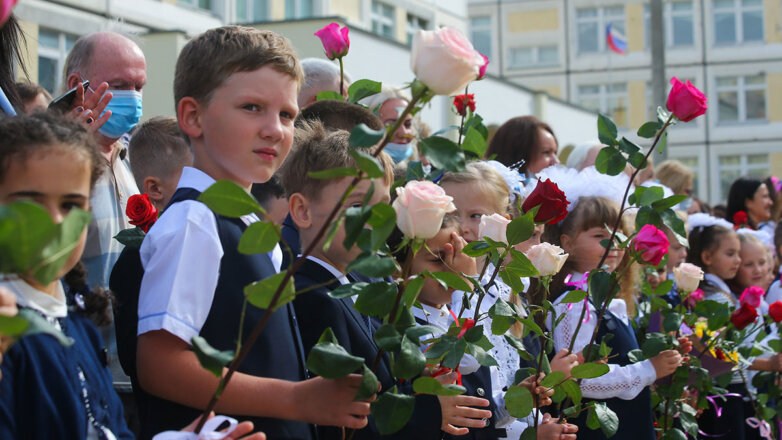 В России можно будет записать детей в школу на портале "Госуслуги"