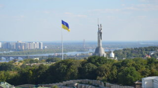 WSJ: частные кредиторы Украины требуют выплат по госдолгу впервые с 2022 года