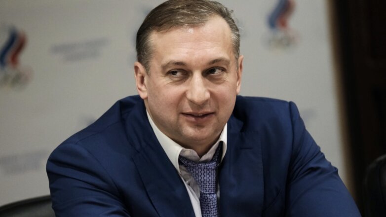 Главе трех спортивных федераций России грозит до 10 лет за мошенничество