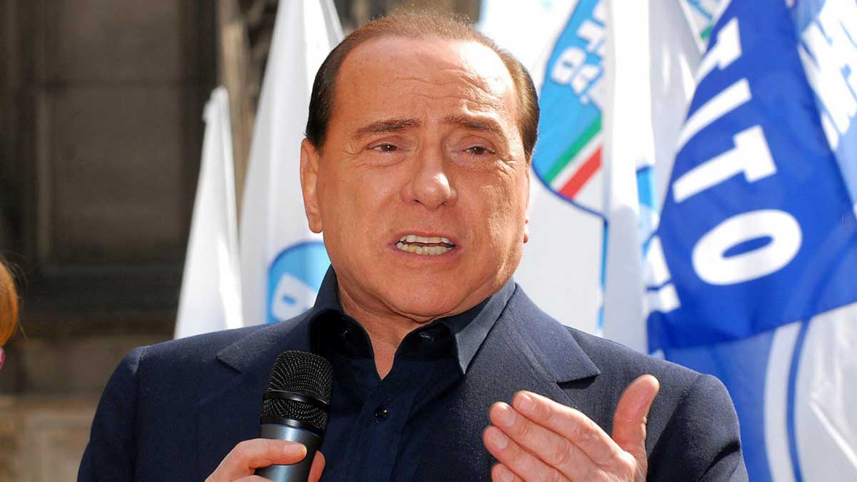 Берлускони назвал газовую зависимость от РФ проблемой для Италии
