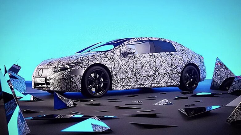 В Mercedes раскрыли революционные решения в интерьере нового электроседана EQS: видео