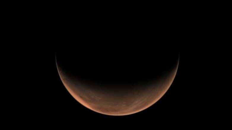Опубликованы два новых снимка Марса с китайского зонда