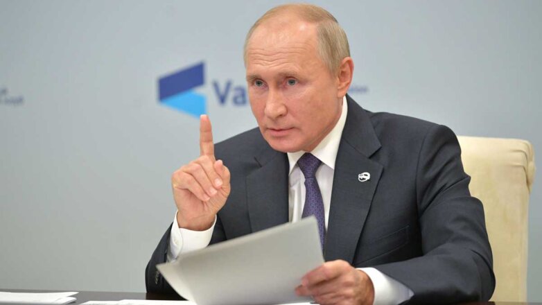 Закон о многомиллионных штрафах за реабилитацию нацизма в интернете подписан Путиным