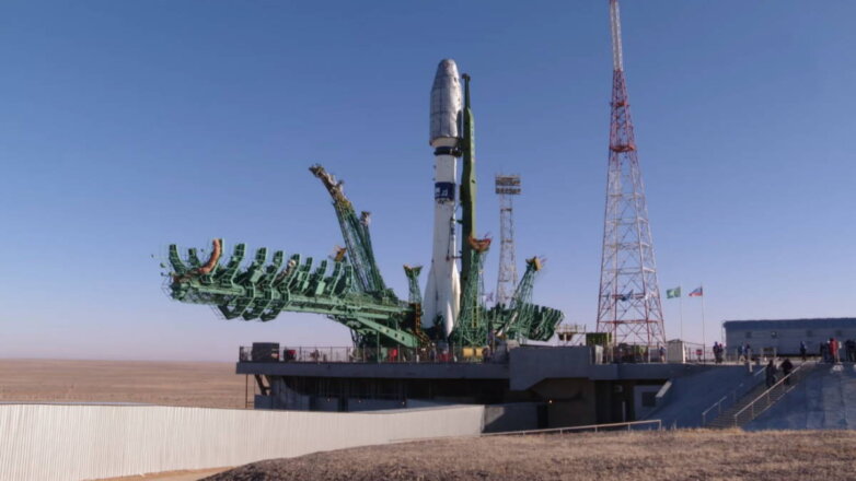 Рогозин объяснил перенос пуска "Союза" с 38 спутниками и назвал новую дату