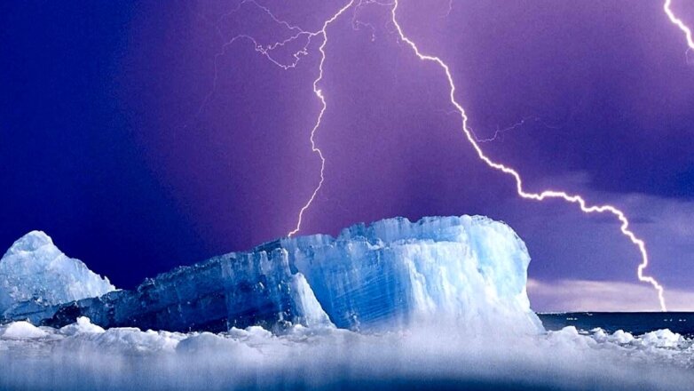 В Арктике резко увеличилось количество молний