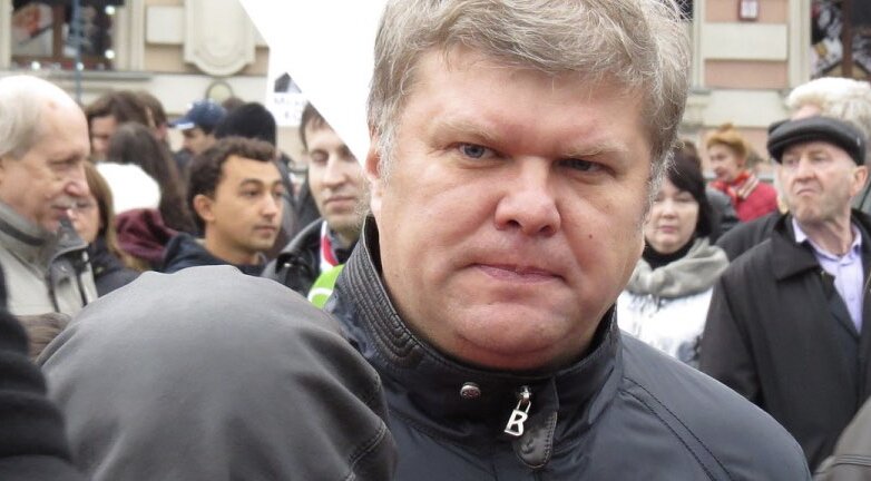 За участие в несогласованном митинге задержан депутат Мосгордумы Митрохин