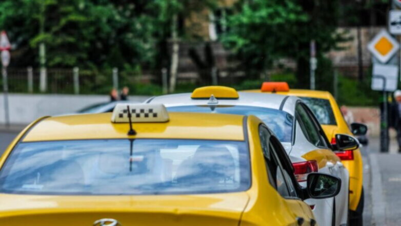 В России службы заказа такси предложили обязать предоставлять ФСБ доступ к данным