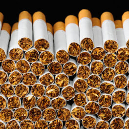 Власти РФ могут ввести уголовную ответственность за повторную продажу табака детям