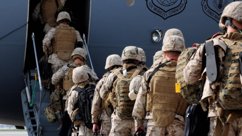 NYT: США хотят разместить тысячи солдат, авиацию и флот ближе к российским границам