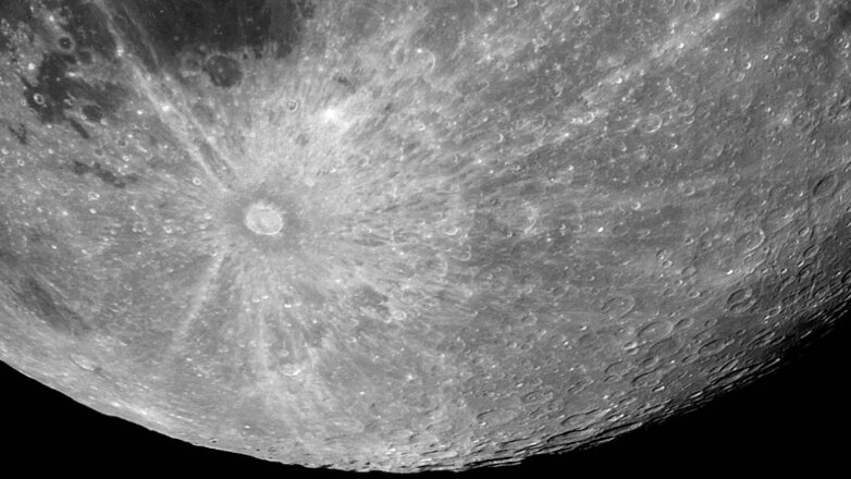 Кратер Тихо на поверхности Луны
