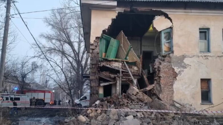 Стена жилого дома обрушилась в Красноярском крае