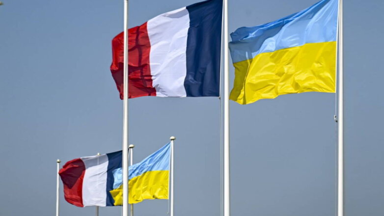 Украина Франция флаги