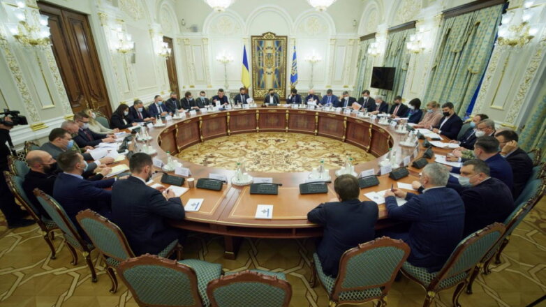 Киев ввел санкции в отношении украинцев из списка Минфина США