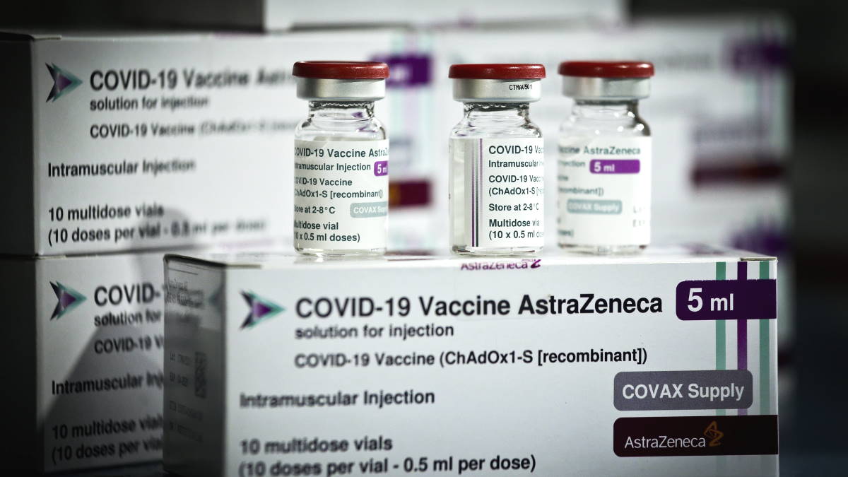 AstraZeneca вакцина