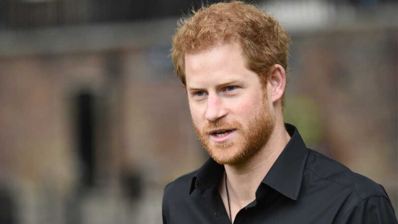 The Telegraph: "нападки" принца Гарри могли навредить здоровью Елизаветы II