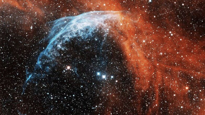 Редкий взрыв сверхновой связали с одним из самых горячих видов звезд