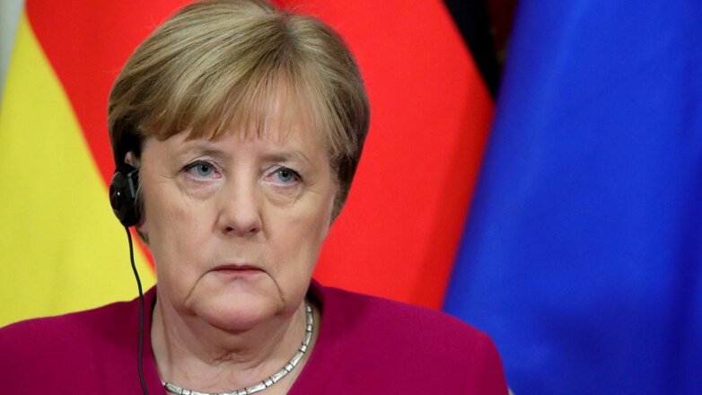 Bloomberg: решение Меркель по "Северному потоку-2" унизило Байдена