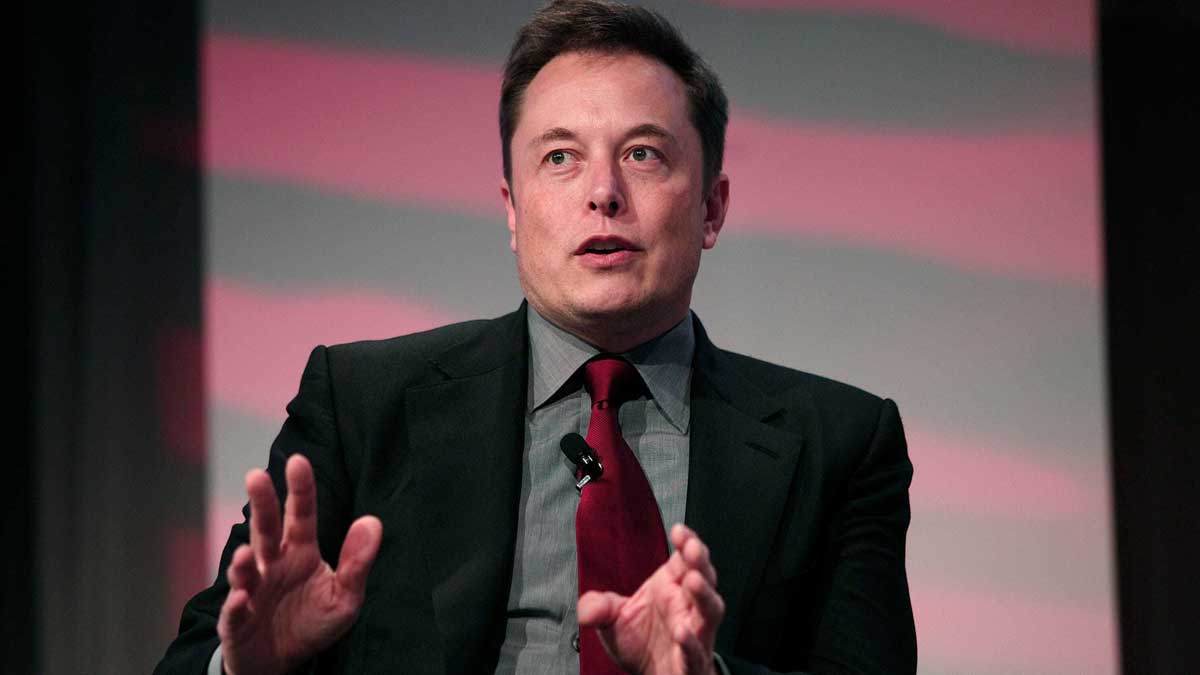 Илон Маск заявил, что разбившаяся в США Tesla не была в режиме автопилота