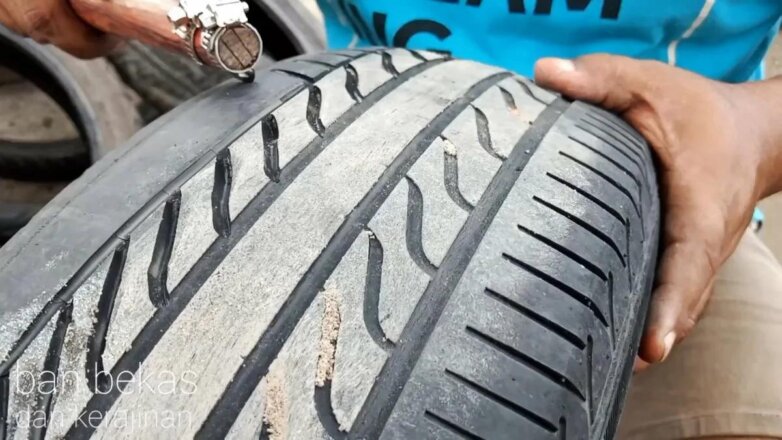 Дефекты на шинах: как быстро выявить проблемы с автомобилем, рассказали водителям