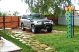 Как оборудовать площадку под автомобиль на даче, рассказали эксперты