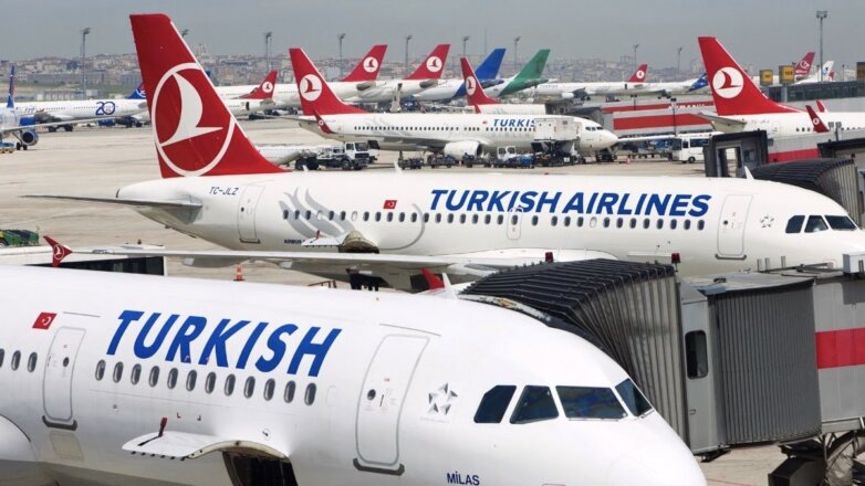Авиакомпания Turkish Airlines и ряд турецких магазинов блокируют карты "Мир"