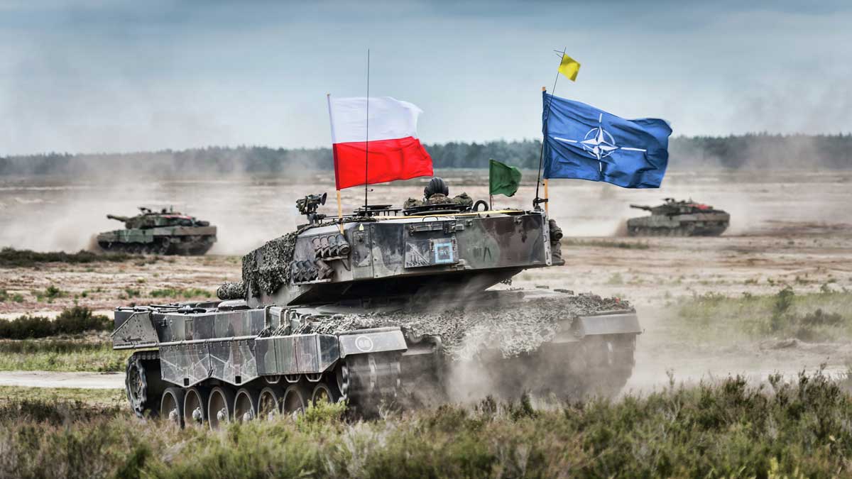 Разведывательные центры НАТО созданы у границ Белоруссии и России, заявили в Минске